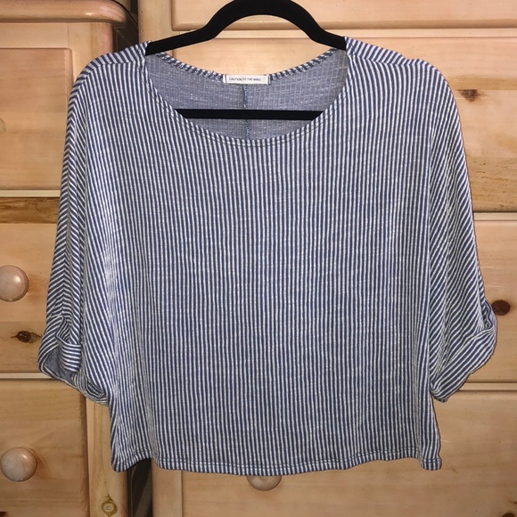 Textured Dolman Sleeve Crop Top - Picture 2 of 7